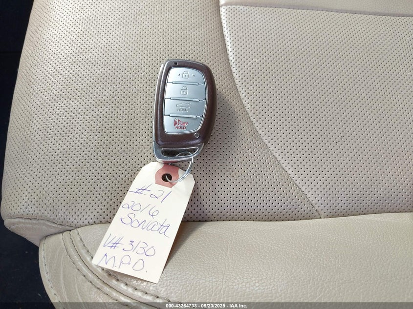 2016 HYUNDAI SONATA LIMITED - 5NPE34AF3GH313130