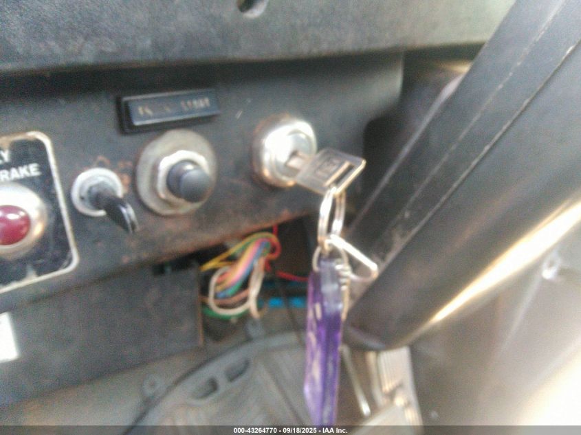 2000 International 4000 4700 VIN: 1HTSLAAM4YH699639 Lot: 43264770