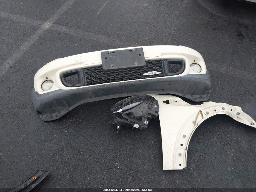 2011 Mini John Cooper Works Clubman VIN: WMWZG9C56BTZ80105 Lot: 43264784