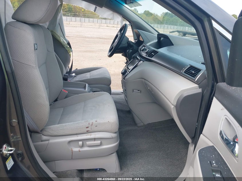 2017 HONDA ODYSSEY SE - 5FNRL5H36HB024147