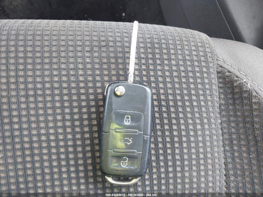 2009 Volkswagen Jetta 2.5L S VIN: 3VWKM71K19M250649 Lot: 43265013