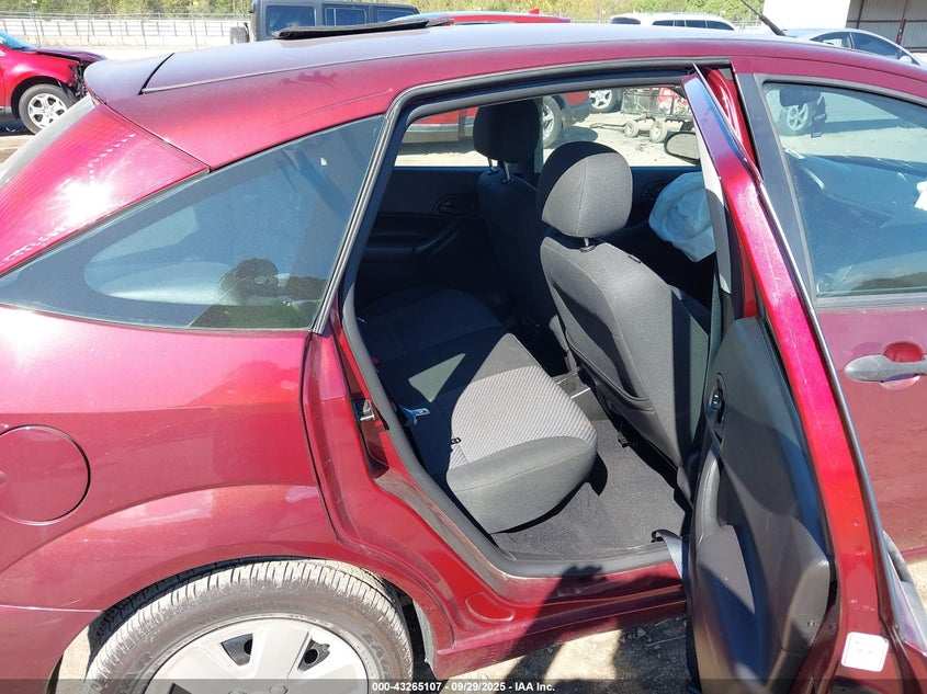 2006 Ford Focus Zx5 VIN: 1FAHP37N96W142084 Lot: 43265107