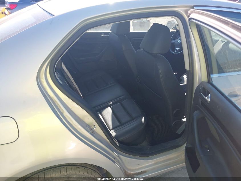 2010 Volkswagen Jetta Tdi VIN: 3VWAL7AJ4AM115417 Lot: 43265154