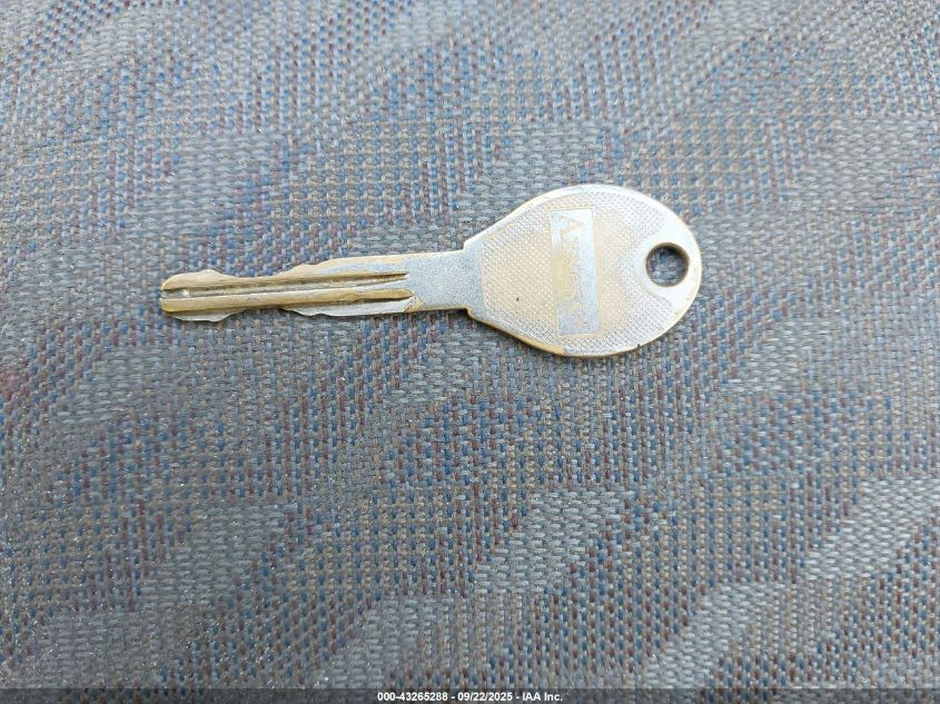 1997 Nissan Pathfinder Le/Se/Xe VIN: JN8AR05Y7VW137213 Lot: 43265288