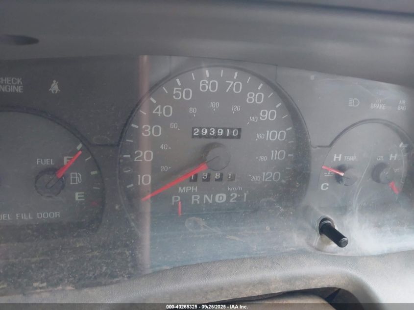 2001 Mercury Grand Marquis Gs VIN: 2MEFM74W71X715087 Lot: 43265325