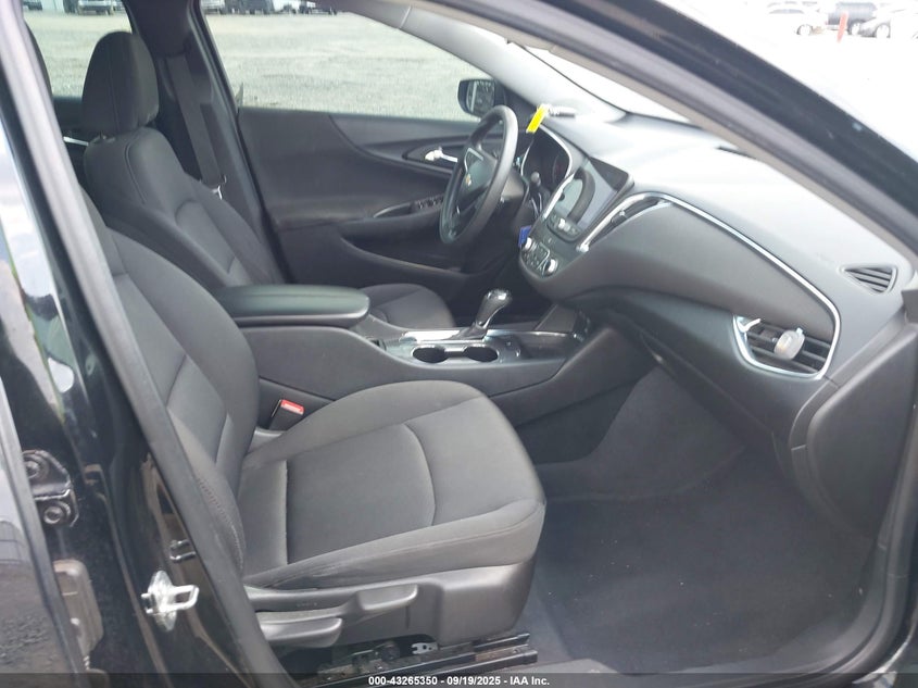 2019 CHEVROLET MALIBU LT - 1G1ZD5ST9KF170107