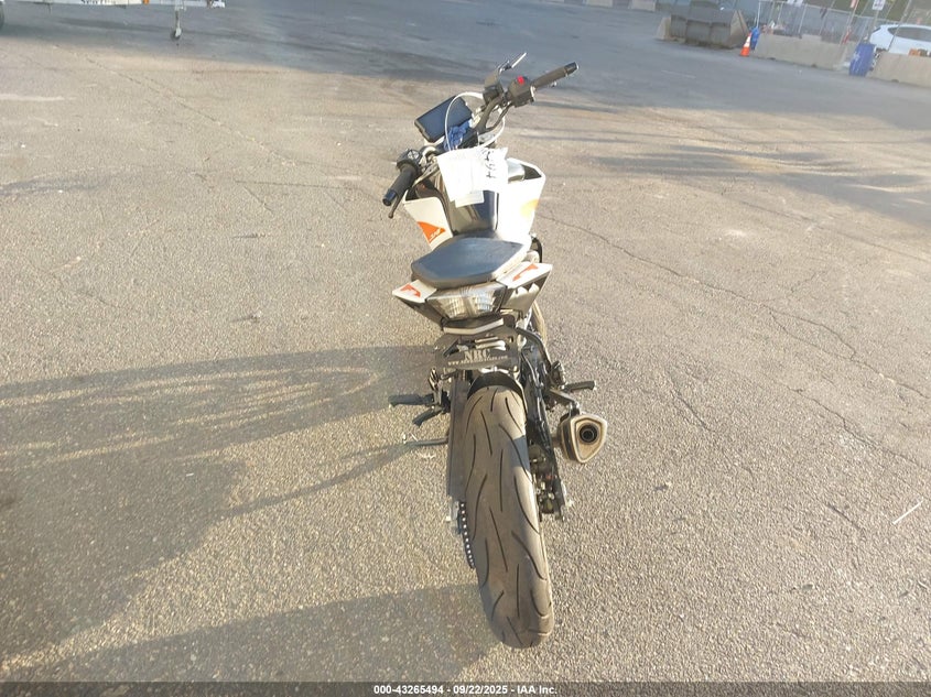 2022 KTM 390 DUKE - MD2JPJ405NC236806