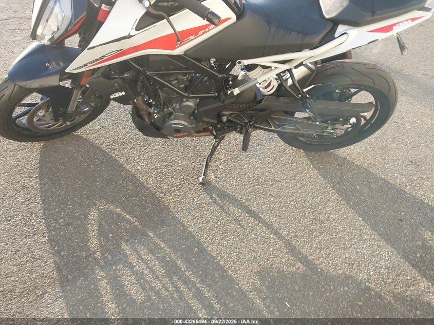 2022 KTM 390 DUKE - MD2JPJ405NC236806