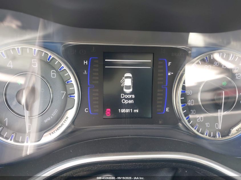 2015 Chrysler 200 Limited VIN: 1C3CCCAB7FN714648 Lot: 43265568