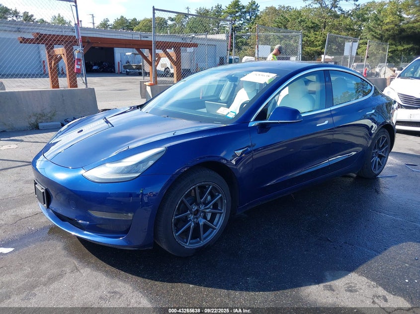 2018 TESLA MODEL 3 auction photo 2