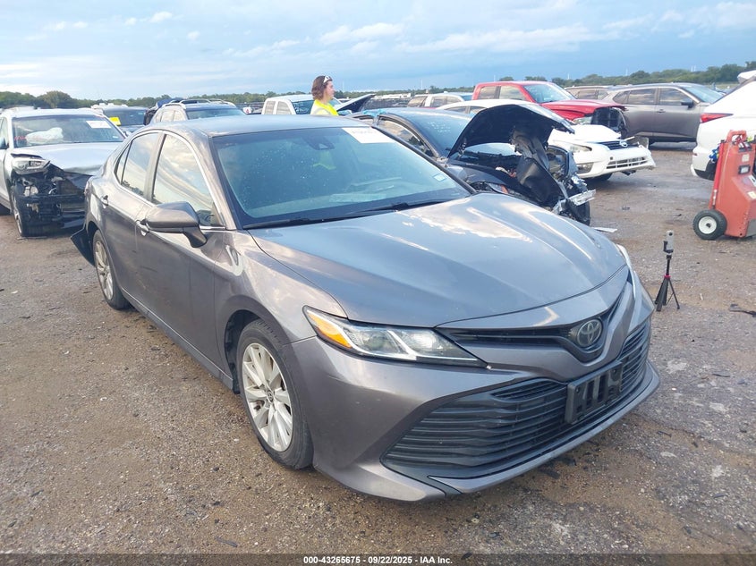 TOYOTA CAMRY LE