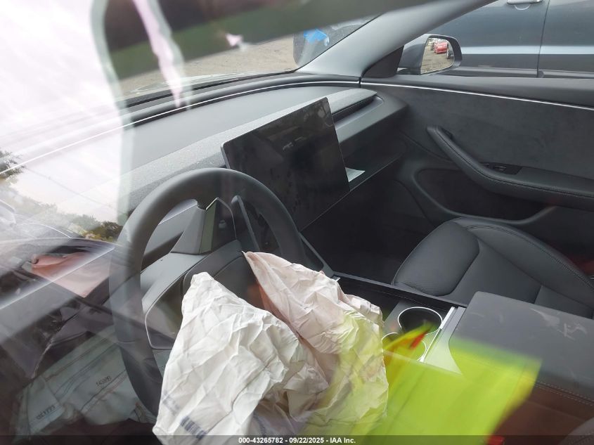 2025 Tesla Model 3 Long Range All-Wheel Drive VIN: 5YJ3E1EB5SF935033 Lot: 43265782