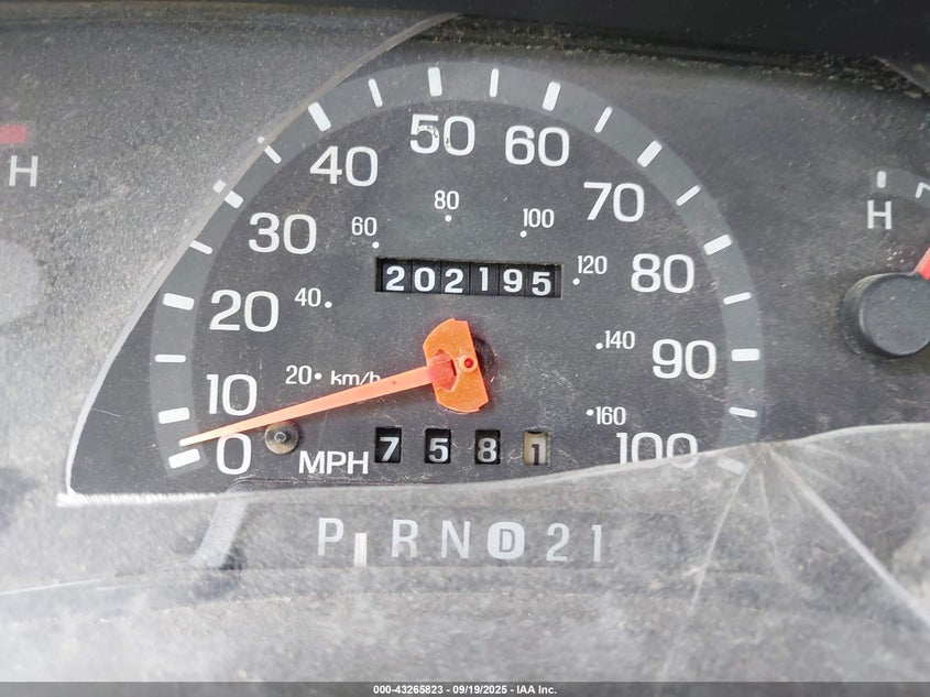 1999 Ford E-150 Commercial/Recreational VIN: 1FDRE14L1XHA40839 Lot: 43265823