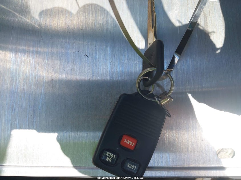 1999 Ford E-150 Commercial/Recreational VIN: 1FDRE14L1XHA40839 Lot: 43265823