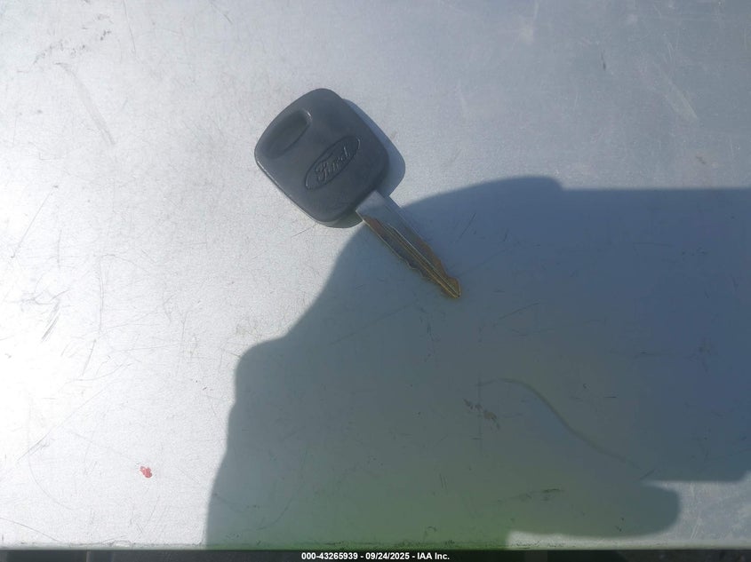 1999 Ford Taurus Se/Se-Ne VIN: 1FAFP53S4XG320655 Lot: 43265939