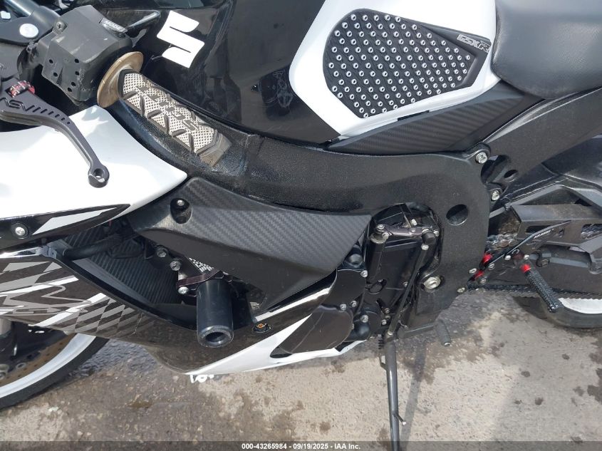2019 Suzuki Gsx-R600 VIN: JS1GN7FA6K7100570 Lot: 43265984