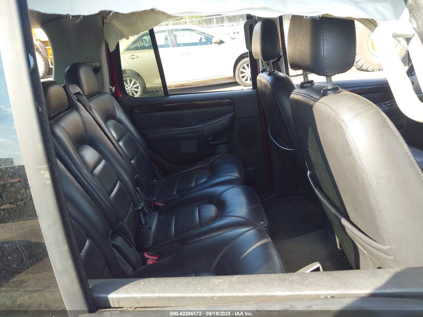 2004 Ford Explorer Limited VIN: 1FMDU85W64UA67701 Lot: 43266172