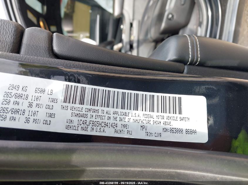 2017 Jeep Grand Cherokee Limited 4X4 VIN: 1C4RJFBG5HC941424 Lot: 43266199