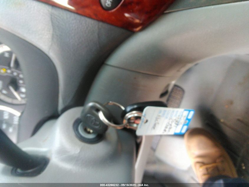 2004 Toyota Sienna Xle Limited VIN: 5TDBA22C84S005006 Lot: 43266232