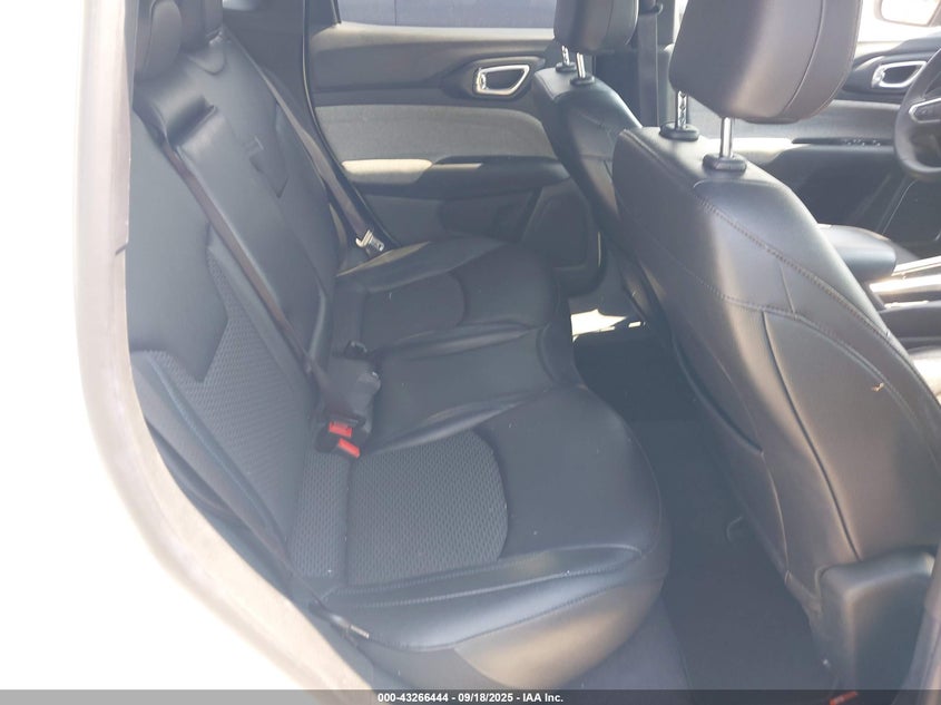 2024 JEEP COMPASS LATITUDE 4X4 3C4NJDBN1RT606703