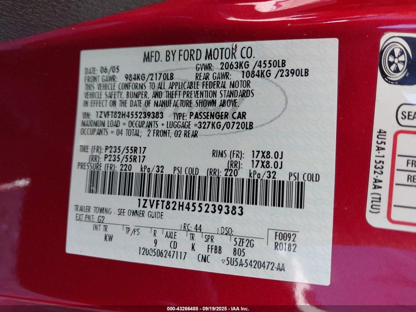 2005 Ford Mustang Gt Deluxe/Gt Premium VIN: 1ZVFT82H455239383 Lot: 43266488