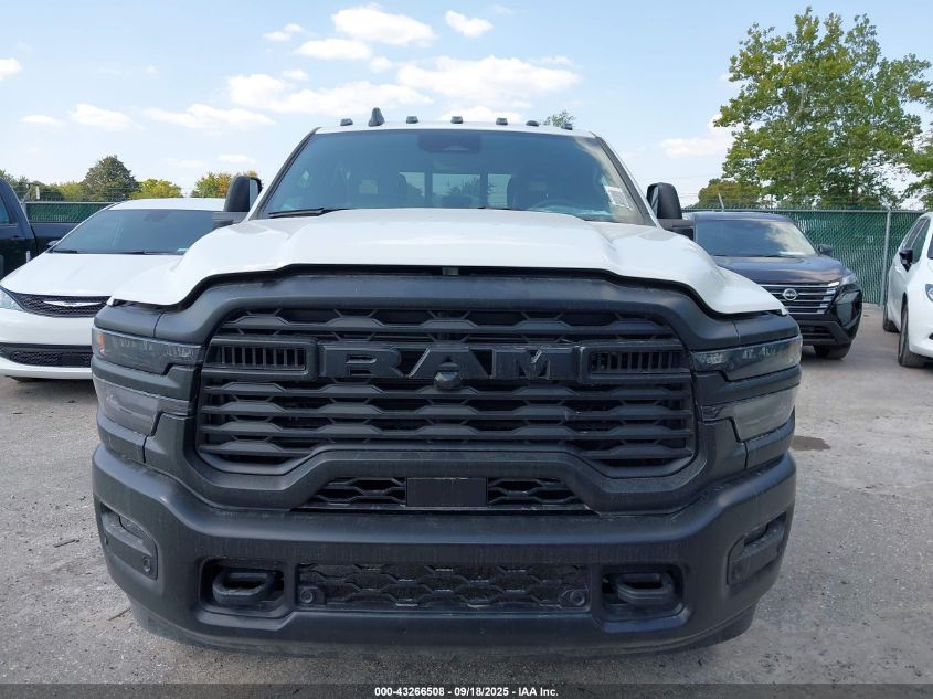 2025 Ram 3500 Tradesman 4X4 8' Box VIN: 3C63RRGJ9SG589142 Lot: 43266508