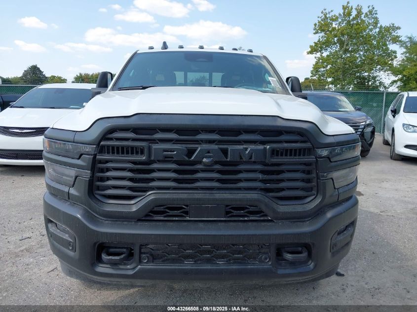 2025 Ram 3500 Tradesman 4X4 8' Box VIN: 3C63RRGJ9SG589142 Lot: 43266508