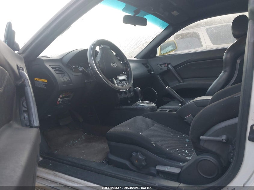 KMHHN65F63U061107 2003 HYUNDAI TIBURON photo no. 5