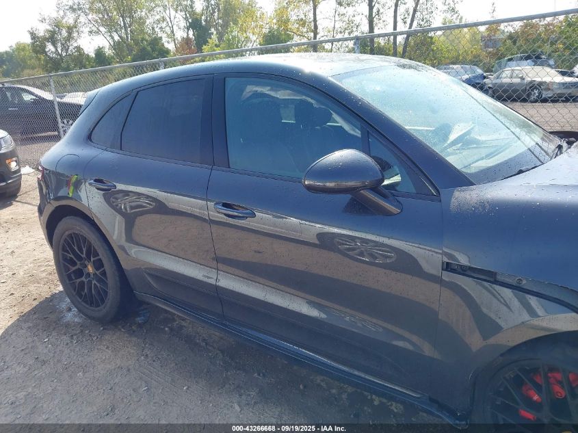 2017 Porsche Macan Gts VIN: WP1AG2A57HLB51982 Lot: 43266668