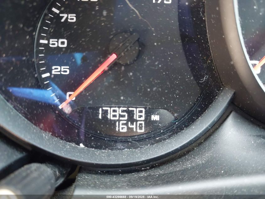 2017 Porsche Macan Gts VIN: WP1AG2A57HLB51982 Lot: 43266668