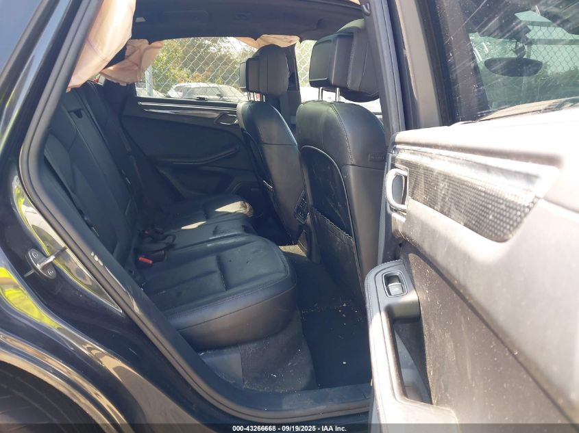 2017 Porsche Macan Gts VIN: WP1AG2A57HLB51982 Lot: 43266668