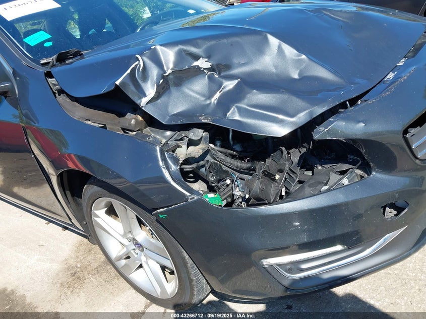2015 VOLVO S60 T5 PREMIER - YV1612TK2F1342644