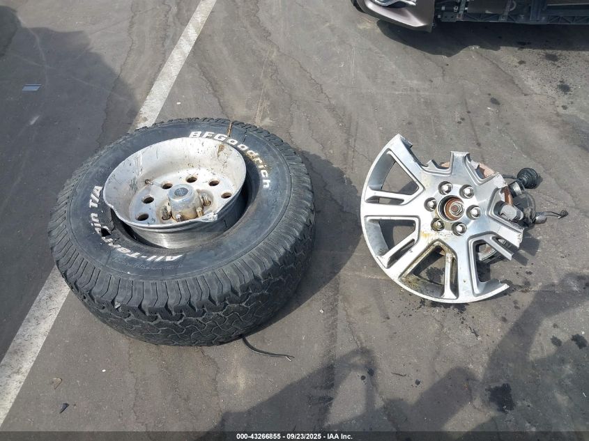 1995 Chevrolet Tahoe K1500 VIN: 1GNEK13K8SJ419060 Lot: 43266855