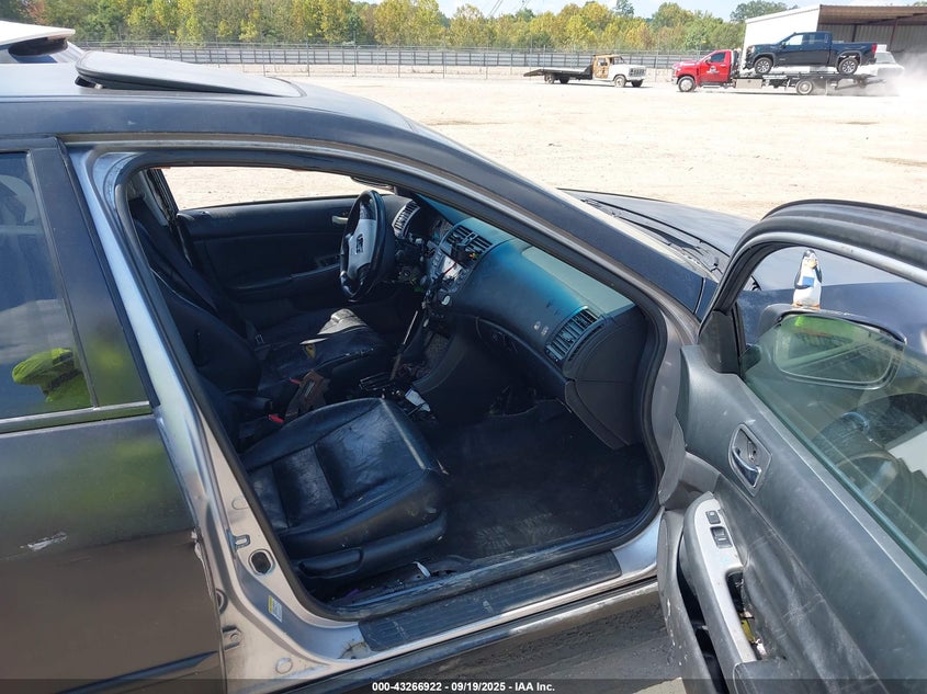 1HGCM56894A067340 2004 HONDA ACCORD photo no. 5