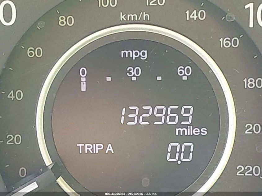 2013 Honda Cr-V Lx VIN: 3CZRM3H38DG702610 Lot: 43266964