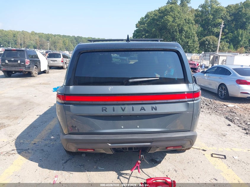 7PDSGBBA0SN060364 2025 RIVIAN R1S photo no. 16