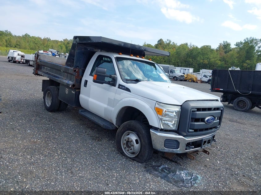 1FDRF3H66FEB15631 2015 Ford F-350 Chassis Xl auction photo 1