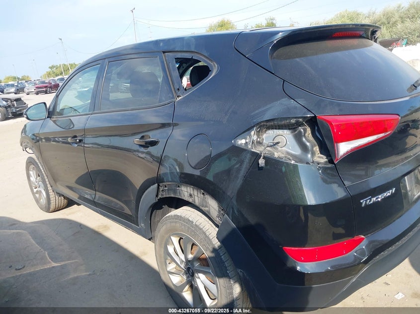 2017 HYUNDAI TUCSON SE PLUS - KM8J33A4XHU427152