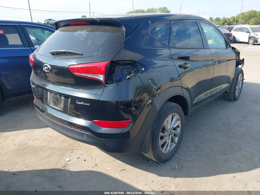 2017 HYUNDAI TUCSON SE PLUS - KM8J33A4XHU427152