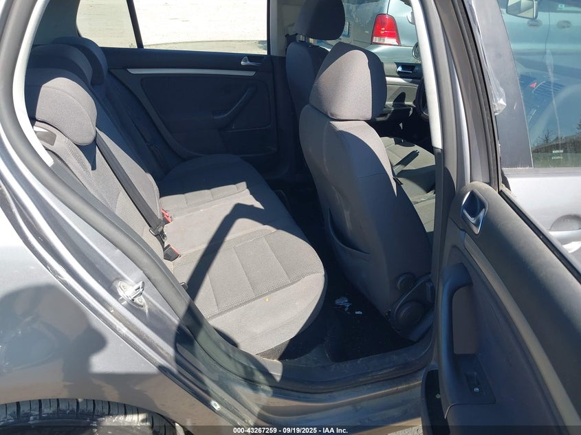 2009 Volkswagen Rabbit S VIN: WVWDA71K09W024168 Lot: 43267259