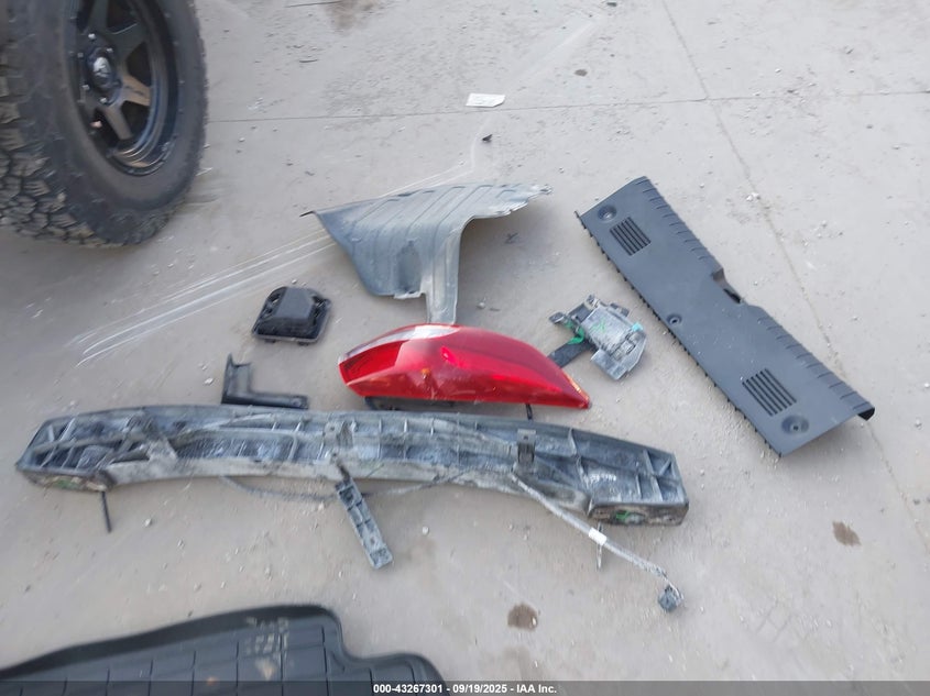 2018 HYUNDAI ELANTRA VALUE EDITION - 5NPD84LF8JH344729