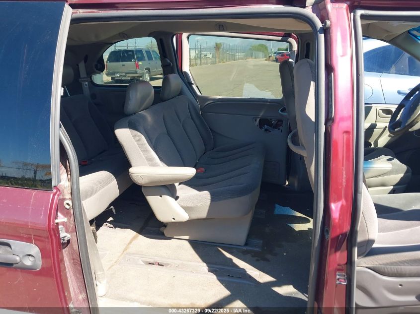 2001 Chrysler Voyager VIN: 1C4GJ25361B218265 Lot: 43267329