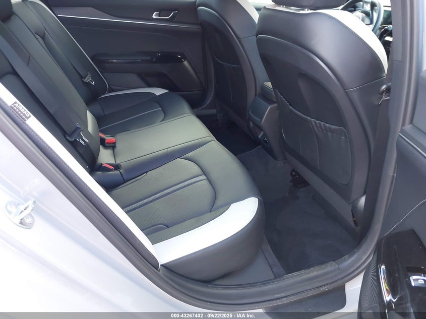 2025 Kia K5 Gt-Line VIN: KNAG64J72S5320861 Lot: 43267402