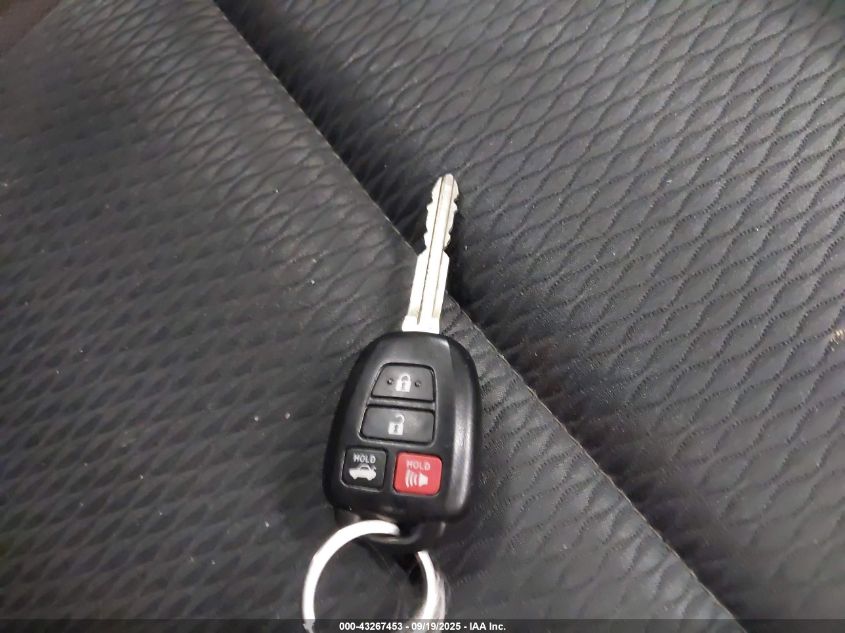 2019 TOYOTA COROLLA LE - 5YFBURHE5KP932429