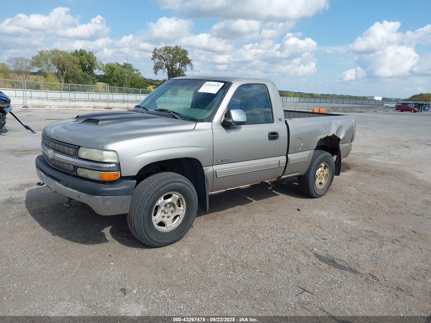 1GCEK14T72Z165956 2002 CHEVROLET SILVERADO photo no. 2