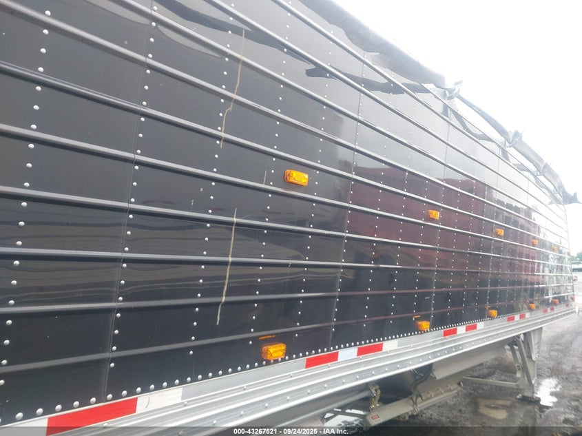 1TDH42223SB187209 2025   photo no. 5