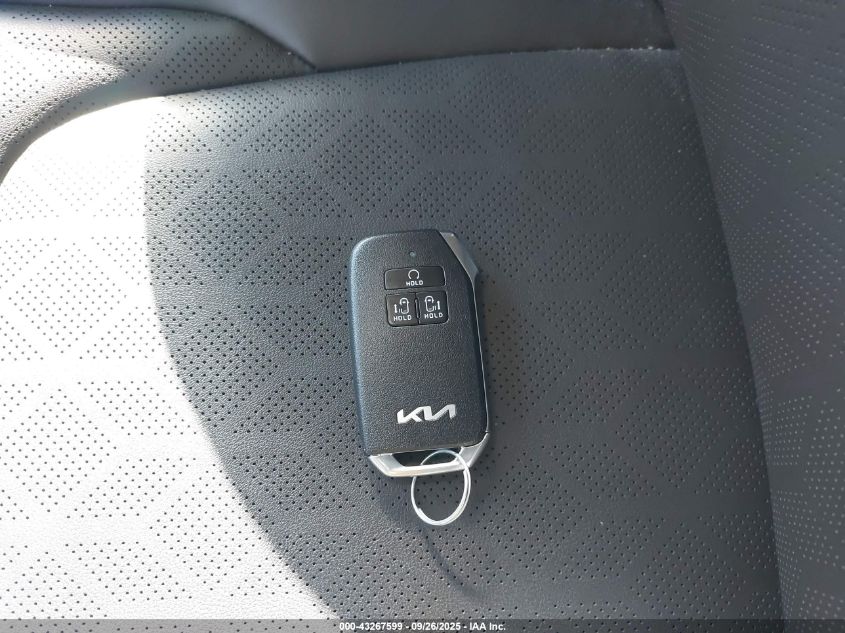 2023 Kia Carnival Mpv Lx Seat Package VIN: KNDNB4H30P6259620 Lot: 43267599
