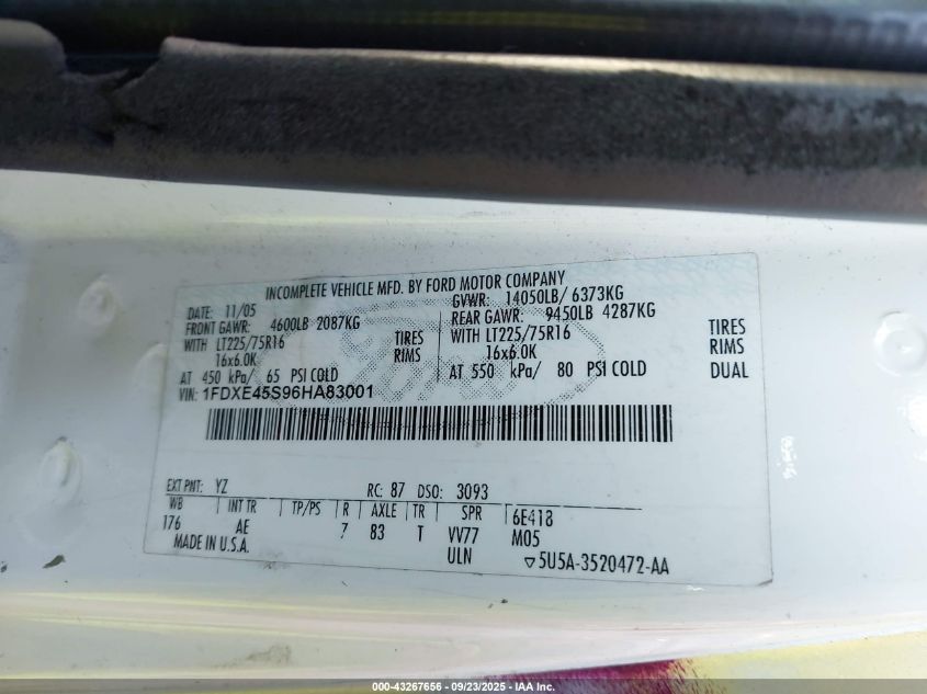 2006 Ford E-450 Cutaway VIN: 1FDXE45S96HA83001 Lot: 43267656