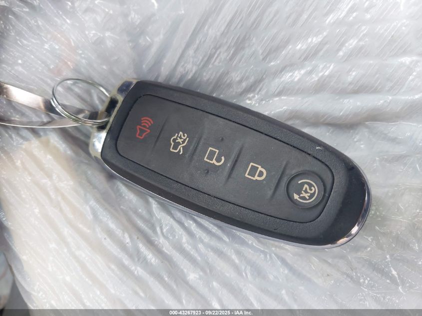 2014 Ford Focus Titanium VIN: 1FADP3N23EL223850 Lot: 43267923