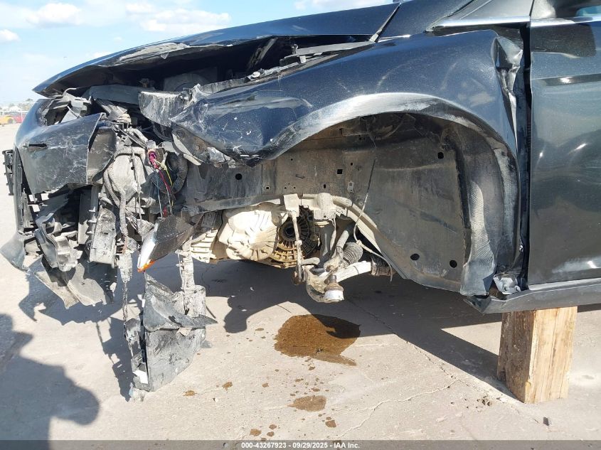 2014 Ford Focus Titanium VIN: 1FADP3N23EL223850 Lot: 43267923